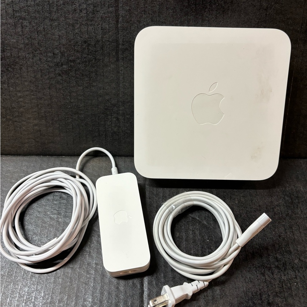 “APPLE” AIrPort Extreme